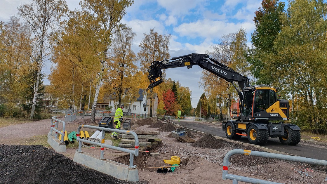 Anläggning av ny anslutningsväg mellan Bangatan och Vallgatan.