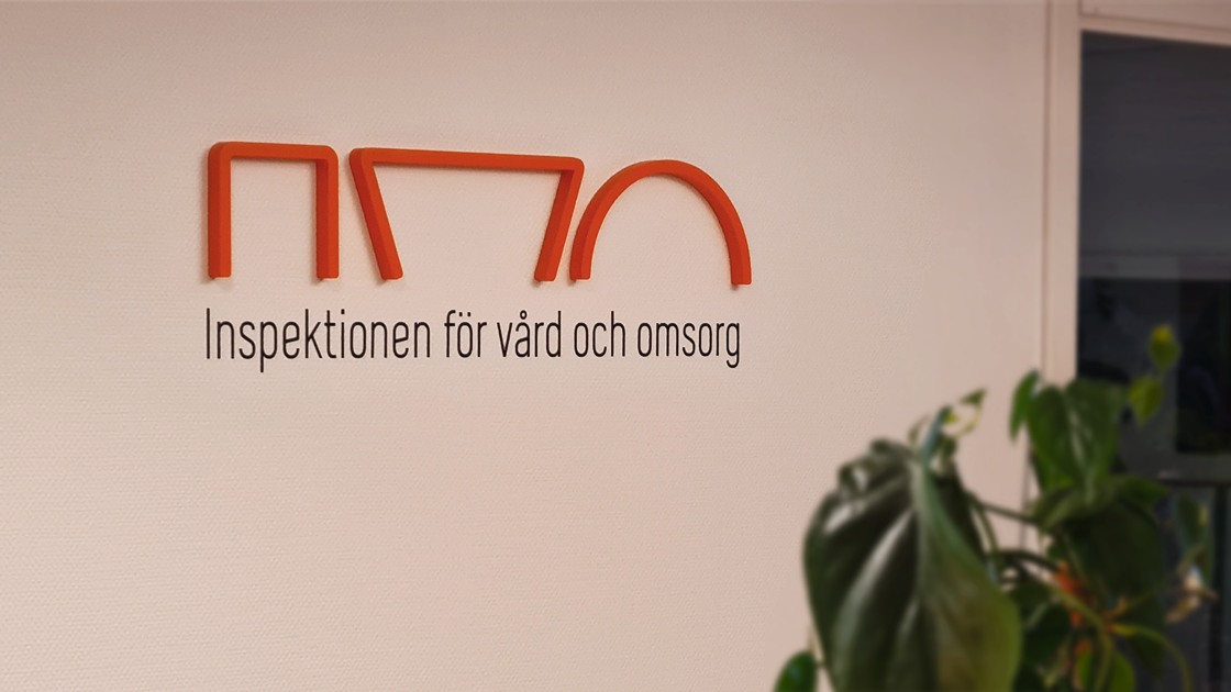 Bilden visar logotypen för Inspektionen för vård och omsorg