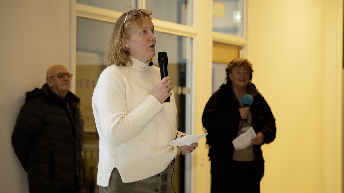 Rektor Lena Sahrblom invigningstalar på invigningen av Ransbergs skola.