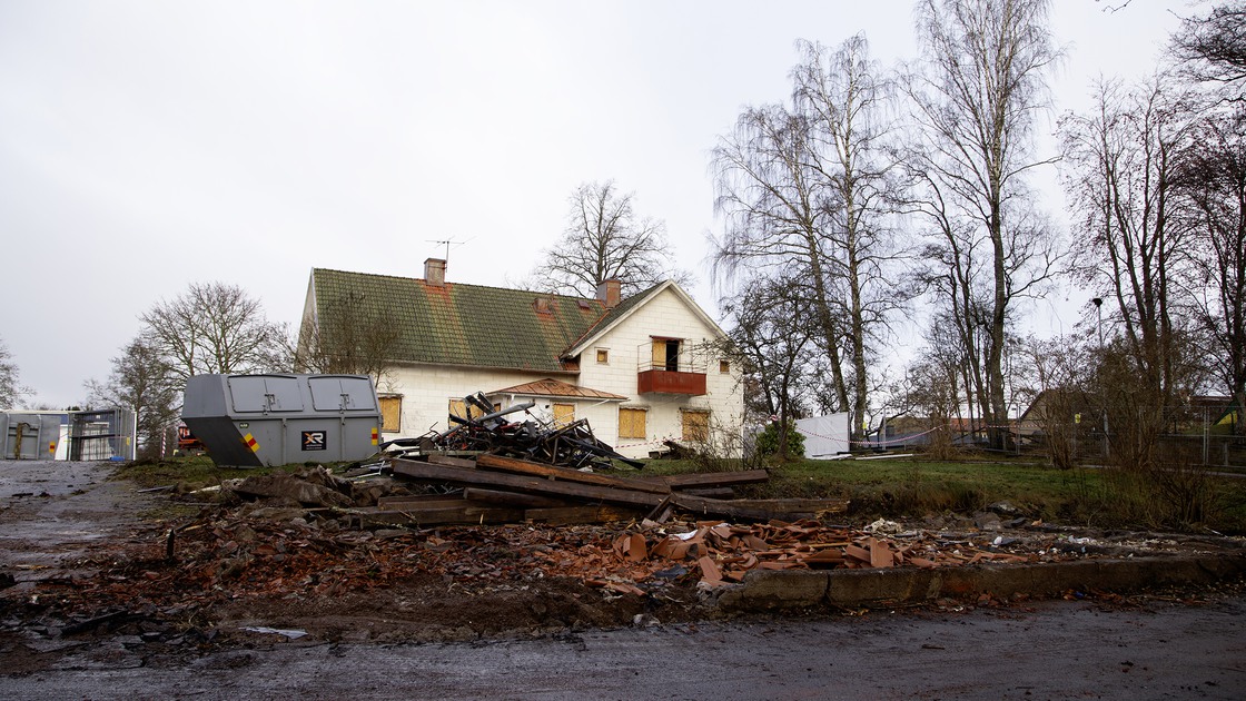 Rivning på Gamla Smulebergsområdet. 