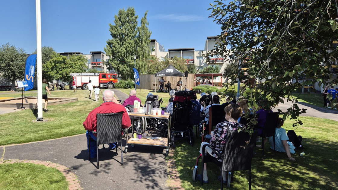 Sommarhäng i Brittgården.